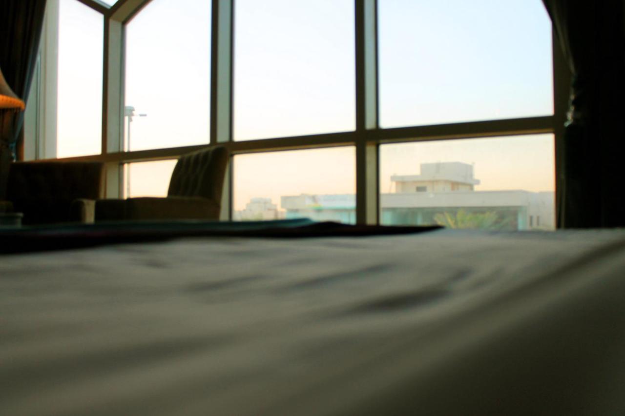 Business Inn Tahlia Hotel Riyad Extérieur photo