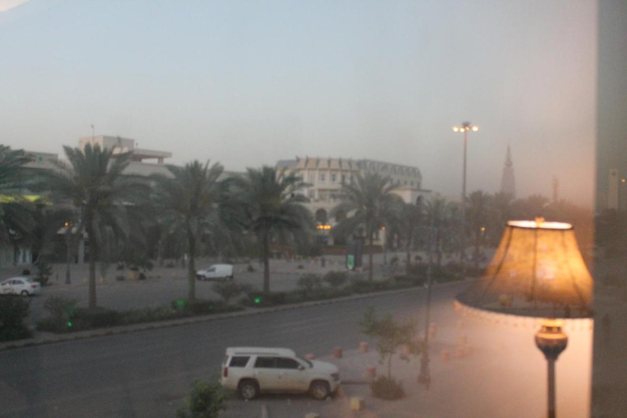 Business Inn Tahlia Hotel Riyad Extérieur photo