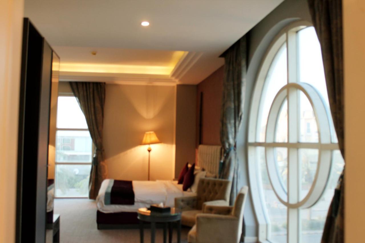 Business Inn Tahlia Hotel Riyad Extérieur photo