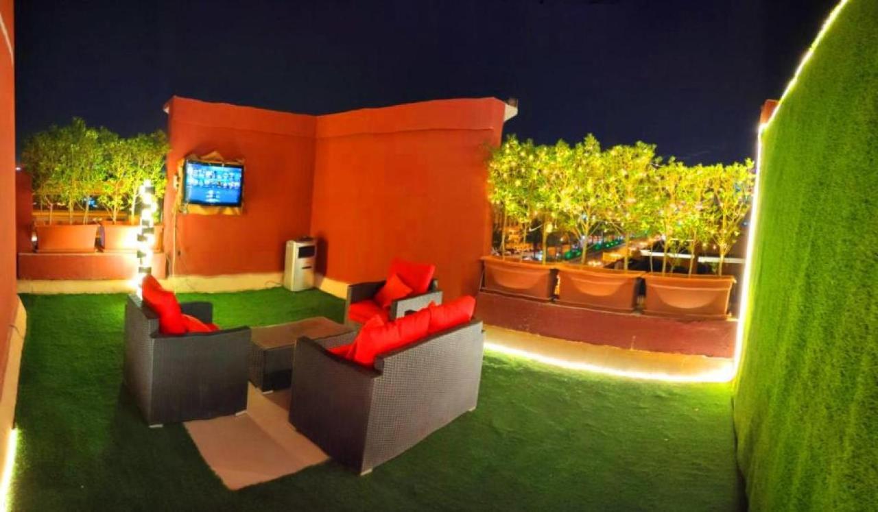Business Inn Tahlia Hotel Riyad Extérieur photo