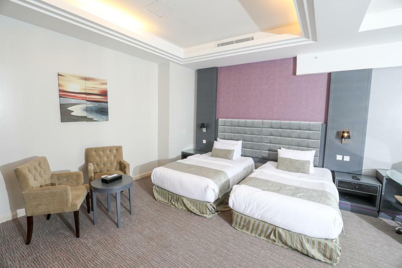 Business Inn Tahlia Hotel Riyad Extérieur photo